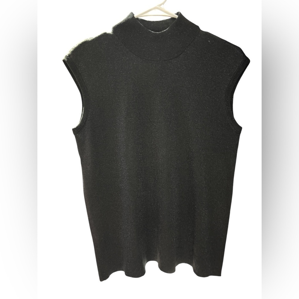 Link Black Muscle Tee for Women